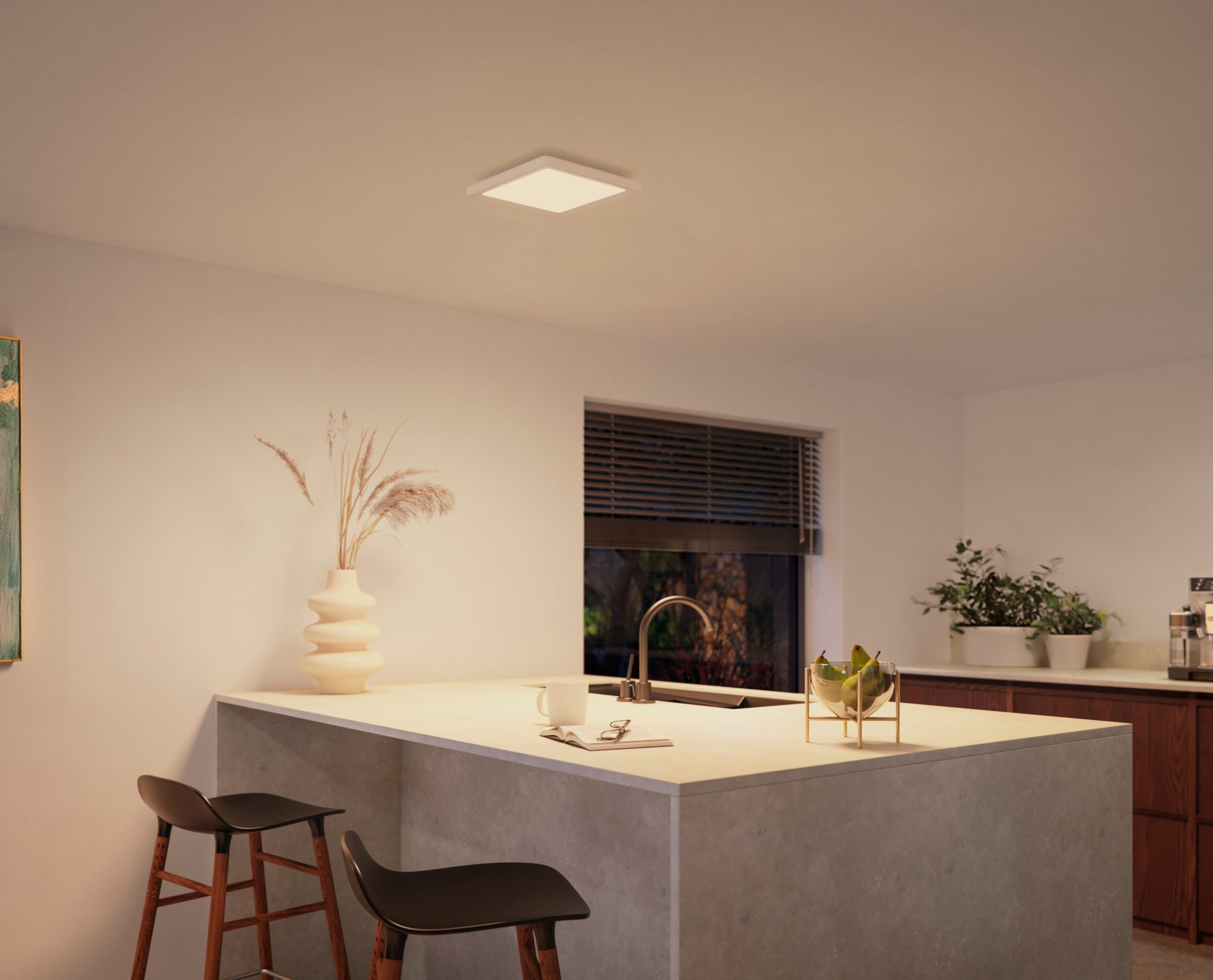 Philips Hue Tento lifestyle scaled