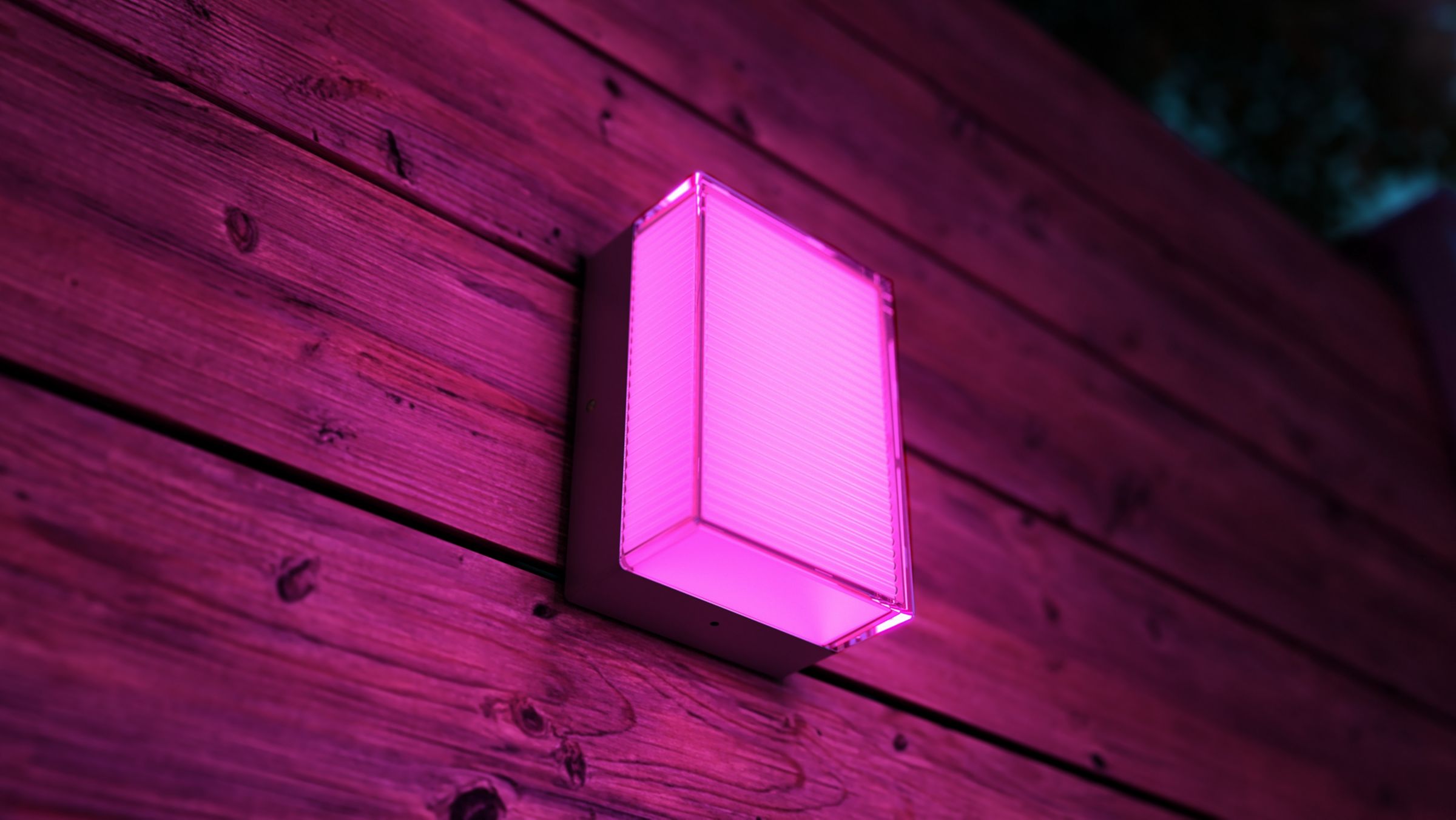 8721103165466 929004444202 Hue Semeru wall light RECT Close up 1 16x9 PUP 1